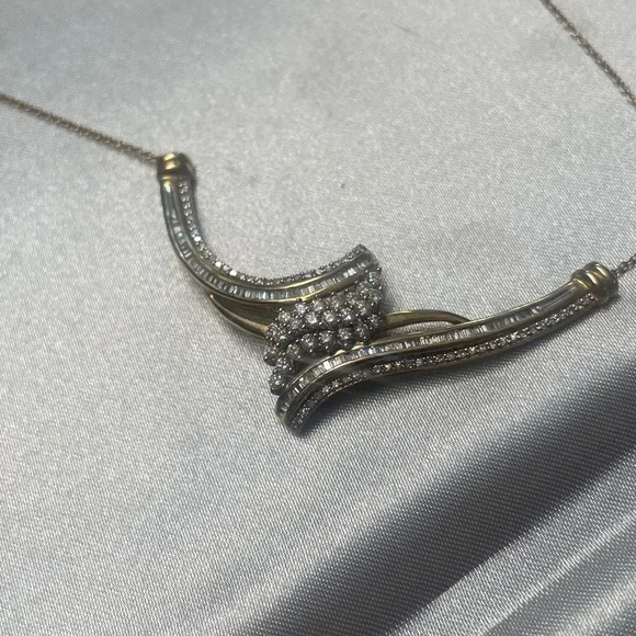 Elegant 10k gold diamond necklace